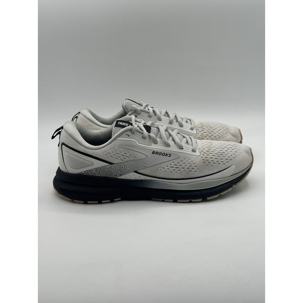 Brooks Trace 3 Womens 1204011B191 Size 9.5 Medium White/Oyster/Black